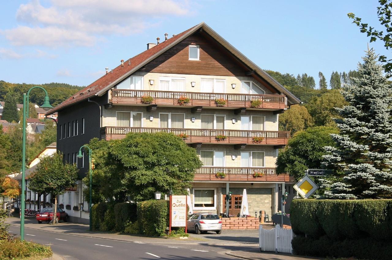 Gasthaus Zur Quelle Bad Marienberg Exterior foto